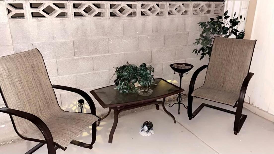 Guest House , 5 Min Away From Las Airport. Лас Вегас Екстериор снимка