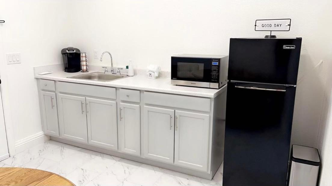 Guest House , 5 Min Away From Las Airport. Лас Вегас Екстериор снимка